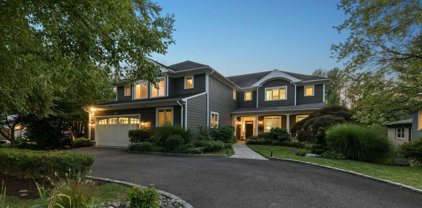 6236 Clearwood Rd, Bethesda