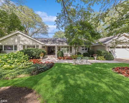 909 Country Club Drive, La Grange