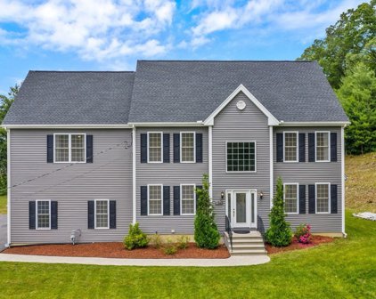 154 Boston Rd, Southborough