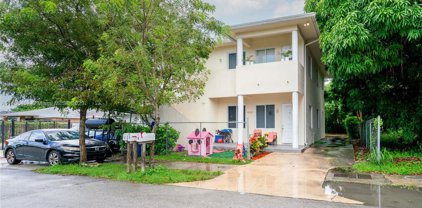 10222 Sw 174th Ter, Miami