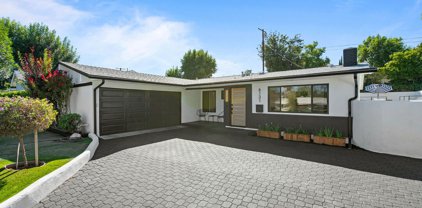 6131  Dalecrest Ave, Woodland Hills