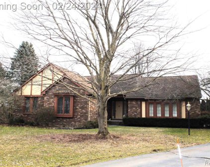 6469 WOODCREST, Independence Twp
