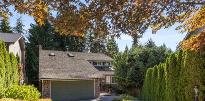 5540 Deerhorn Place, North Vancouver