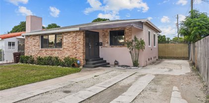 117 W 34th St, Hialeah