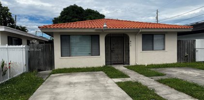 811 W 33rd St, Hialeah