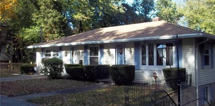 411 Old River  Road, Lincoln