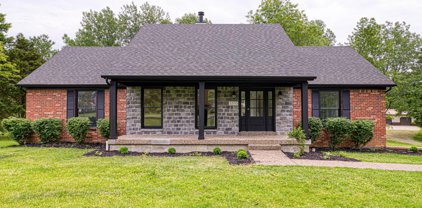 3310 Shallow Cove Ct, Crestwood