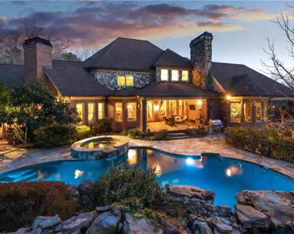 340 Boundary Place, Roswell