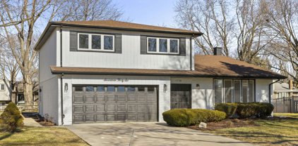1736 E Waverly Court, Arlington Heights