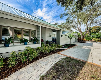 10353 Longwood Drive, Seminole