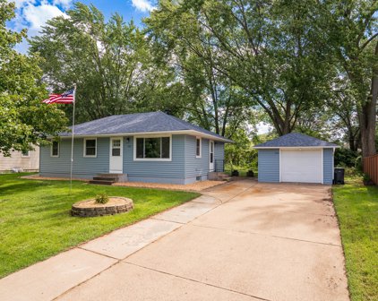 1736 Hillview Road, Shoreview