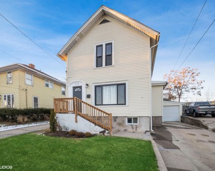 310 Mountain Street, Elgin
