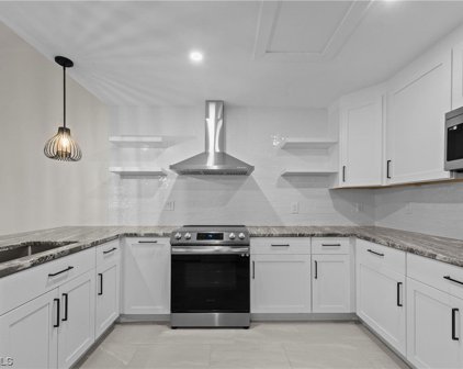 6304 Royal Woods Drive, Fort Myers