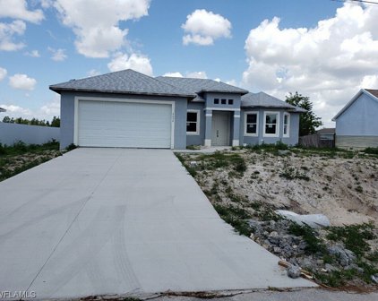 4200 4th Street SW, Lehigh Acres