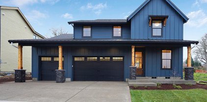 3253 S Doughton ST, Salem