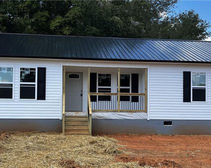 134 Bowers Road, Lexington