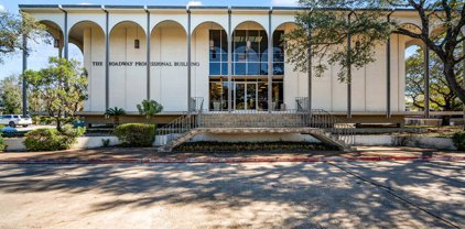 8100 Broadway, San Antonio