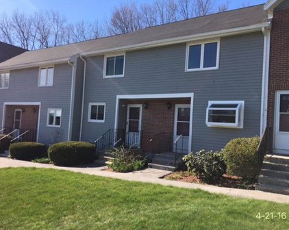 46 Willow Creek Dr Unit 46, Hudson