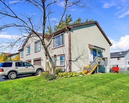 2056 Leeward Lane, Hanover Park