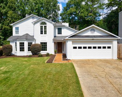 9055 Club River Drive, Roswell