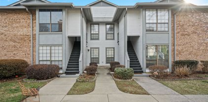 5861 Harris Grove  Lane, Charlotte