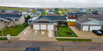 3325 Butterfield Drive, Bismarck