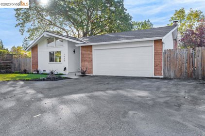 1935 Oak Park Blvd, Pleasant Hill