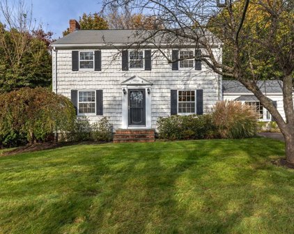 25 Endicott Street, Dedham
