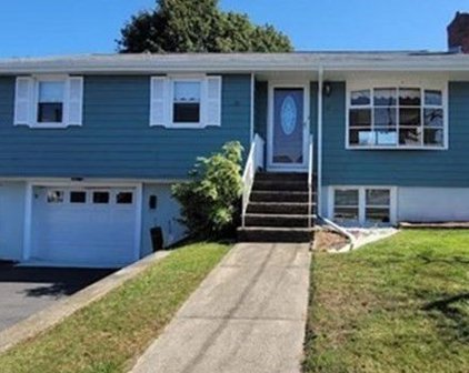 9 Oakland Street, Peabody