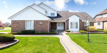 51415 SANDSHORES, Shelby Twp