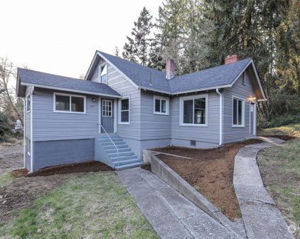 307 W Walnut Street, Winlock