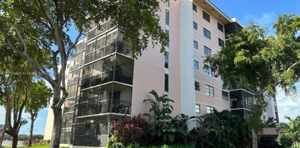 20840 San Simeon Way Unit #402, Miami