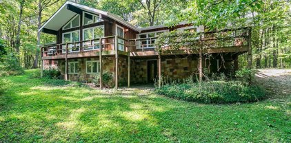 10100 Chillicothe Road, Kirtland