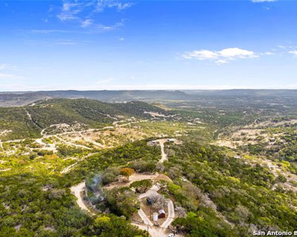 230 Mount Villa Rd, Pipe Creek