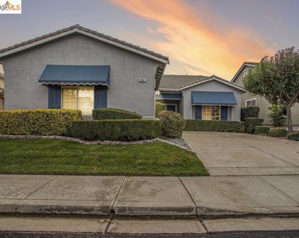 682 Stewart Way, Brentwood