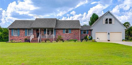 5229 Woody Lane, Greensboro