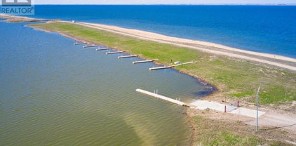12 Sunset Acres LANE, Last Mountain Lake East Side