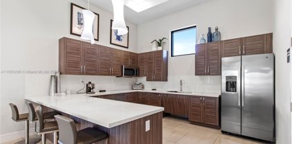 10611 W 33rd Ct Unit #10611, Hialeah