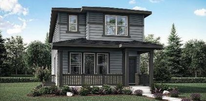 450 Kiowa Avenue, Bennett