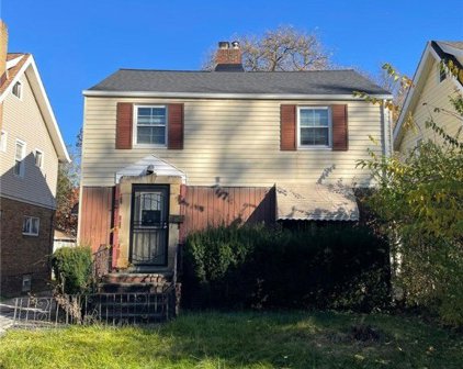 927 Selwyn Road, Cleveland Heights