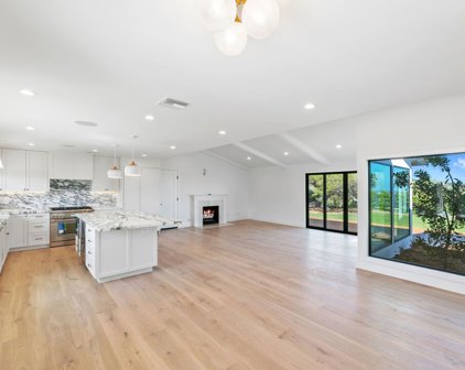 6272  Tapia Dr, Malibu