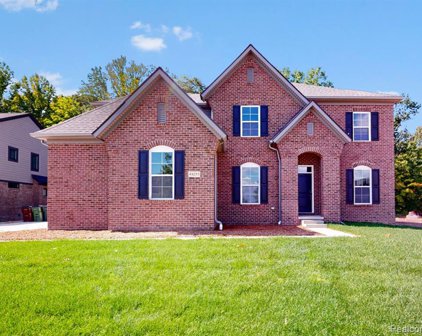48255 AMBER LANE, Shelby Twp