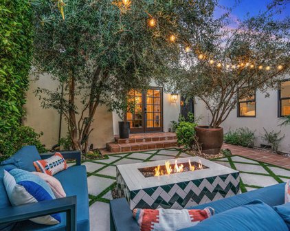 7416  Rosewood Ave, Los Angeles