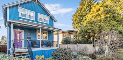 1843 Chesterfield Avenue, North Vancouver