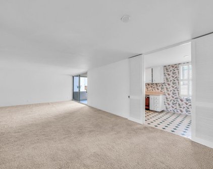 5301  Balboa Blvd Unit L12, Encino