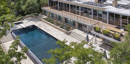 595 Longwood Avenue, Glencoe