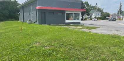 124 MOORE Street, Carleton Place