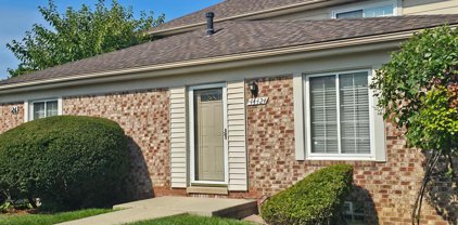 44424 NEWBURYPORT, Canton Twp