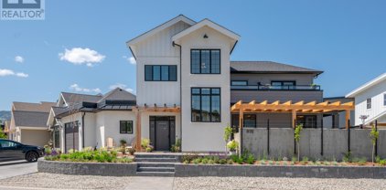 876 JOHNSON Street, Summerland