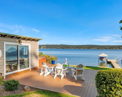 256 W Lake Sammamish Parkway NE, Bellevue
